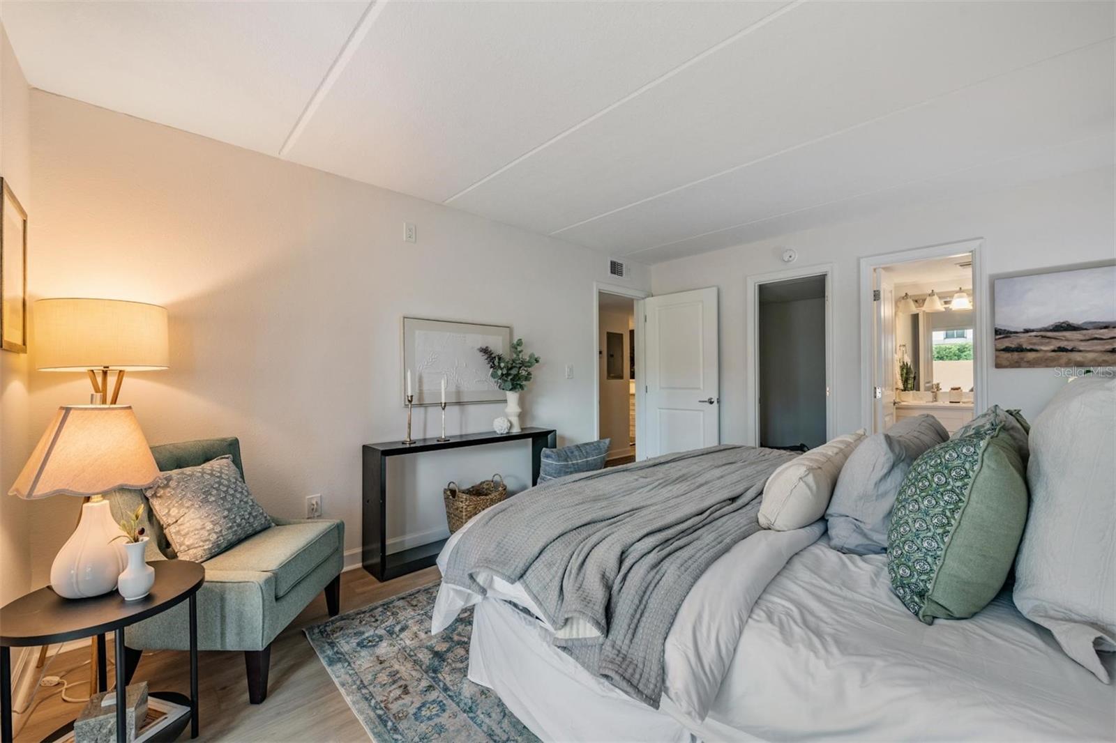 Image 20 of 56 For 8911 Blind Pass Road 108