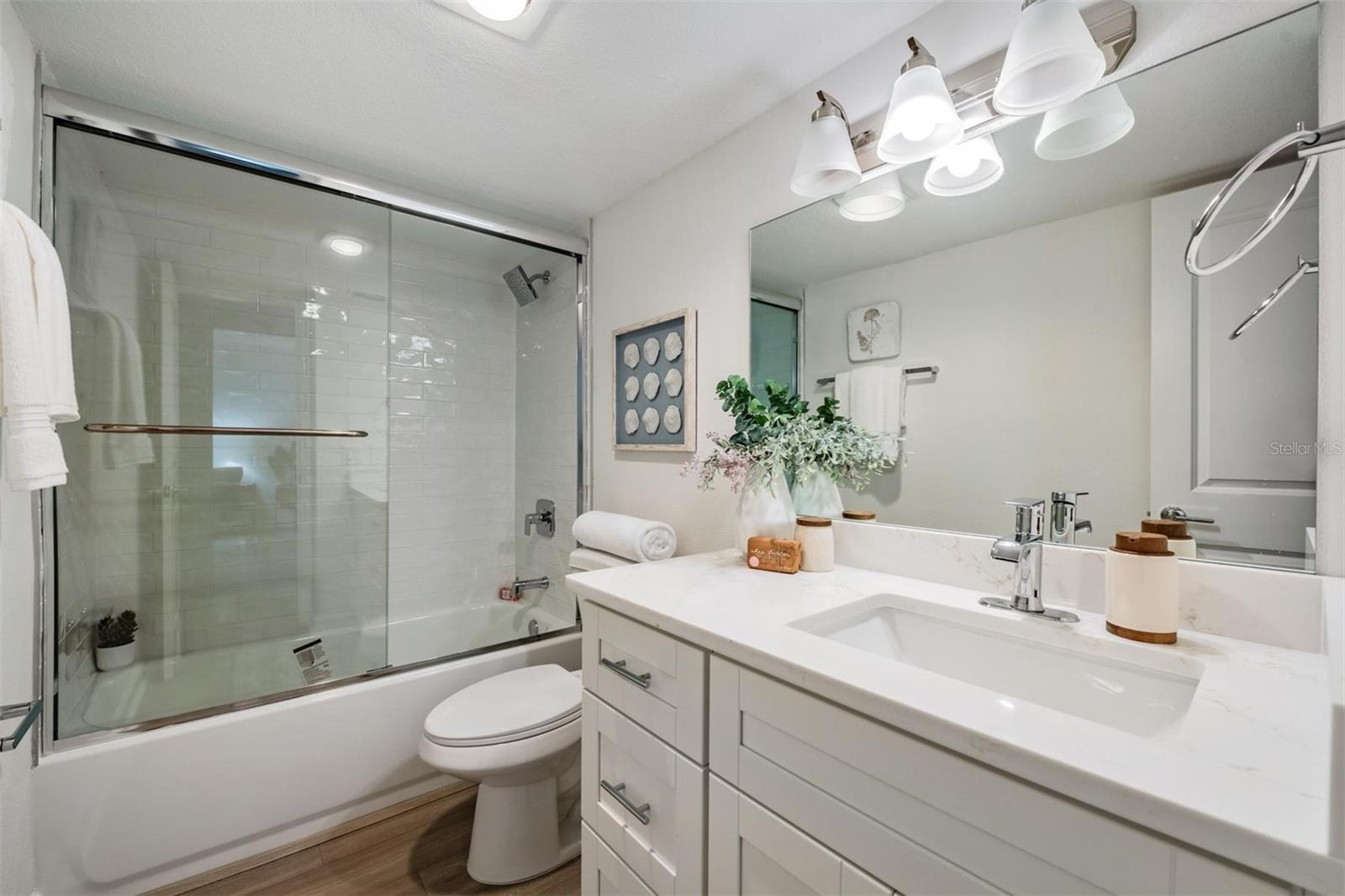 Image 23 of 56 For 8911 Blind Pass Road 108