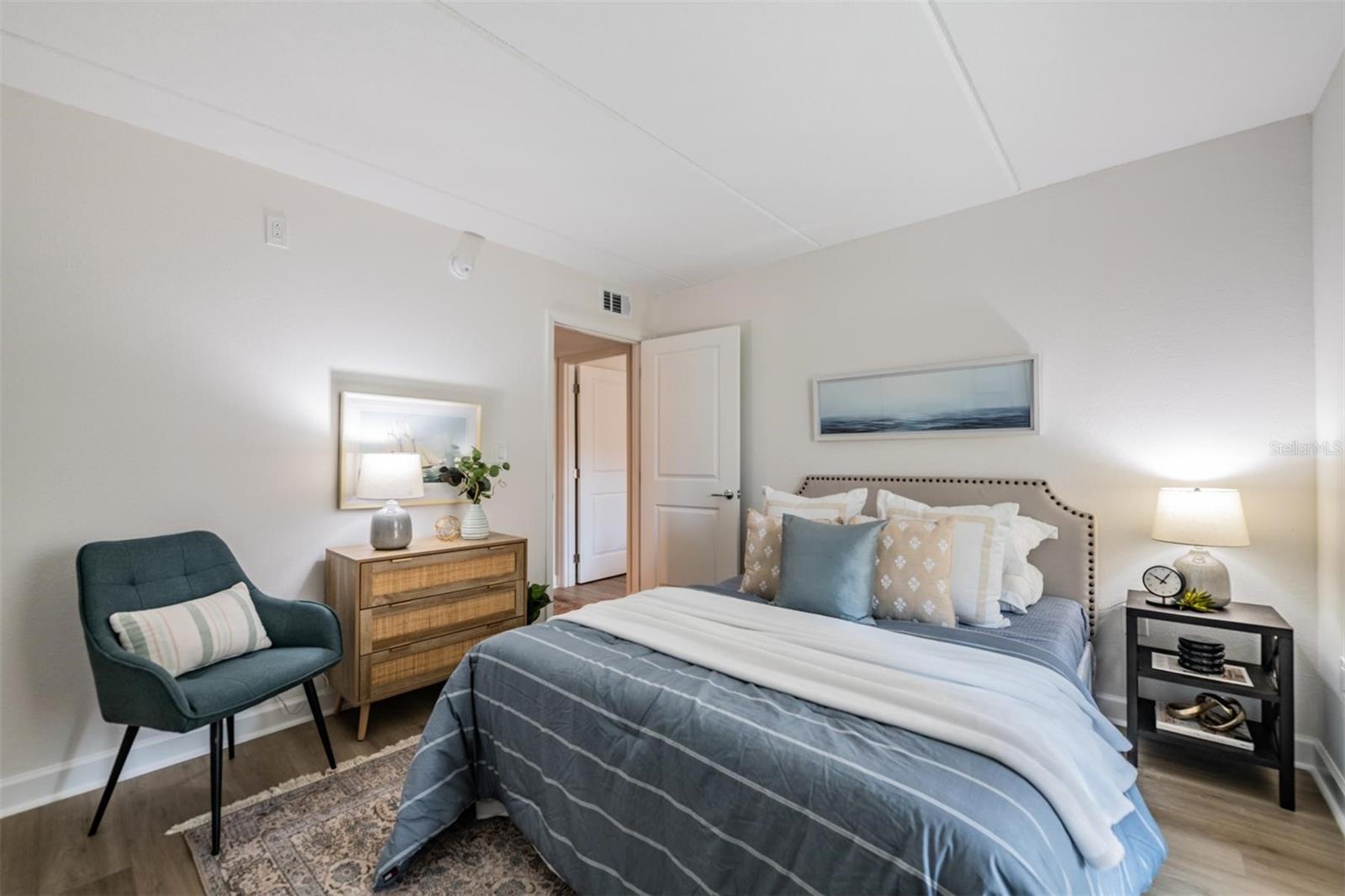 Image 26 of 56 For 8911 Blind Pass Road 108