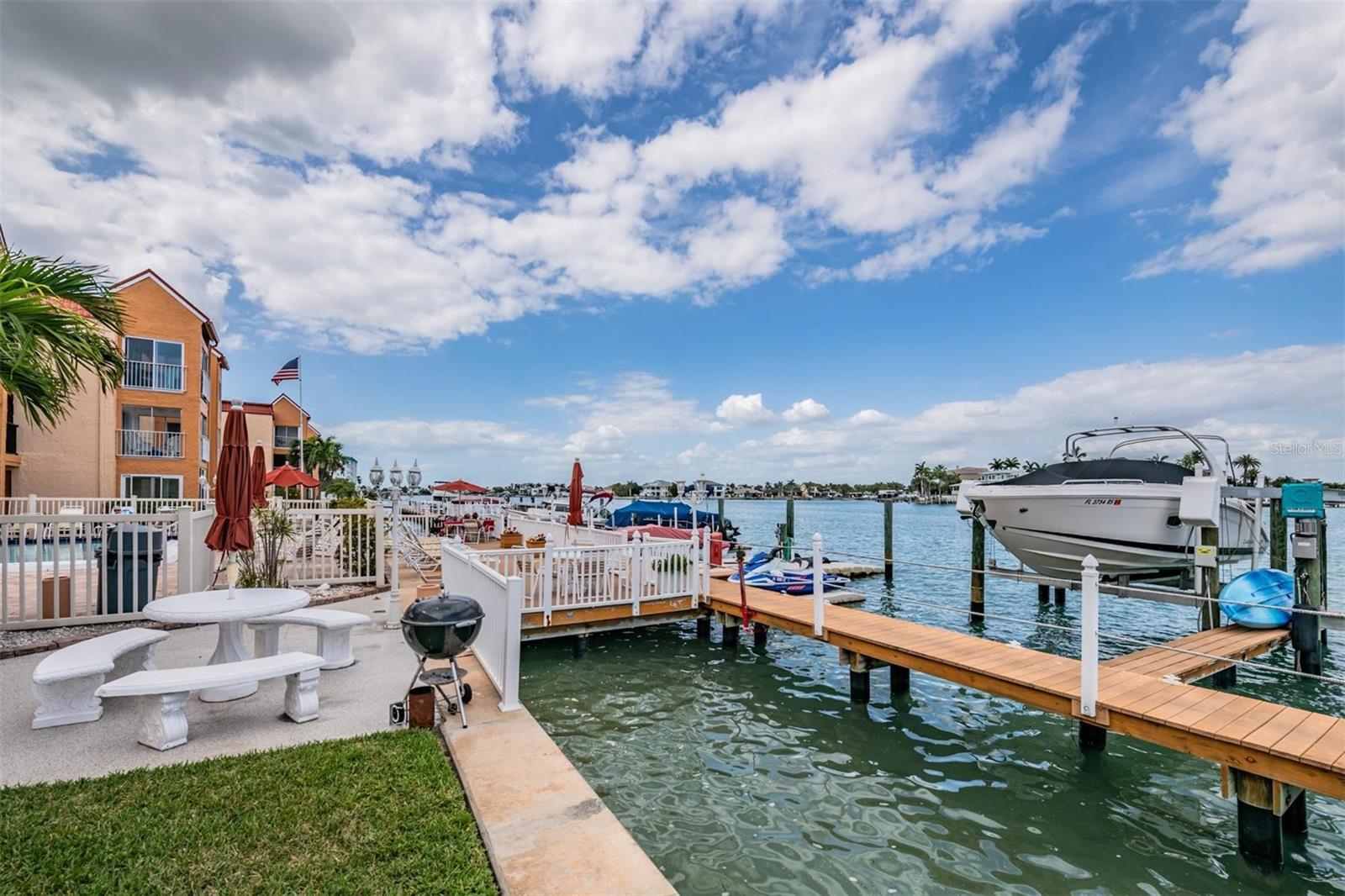 Image 41 of 56 For 8911 Blind Pass Road 108