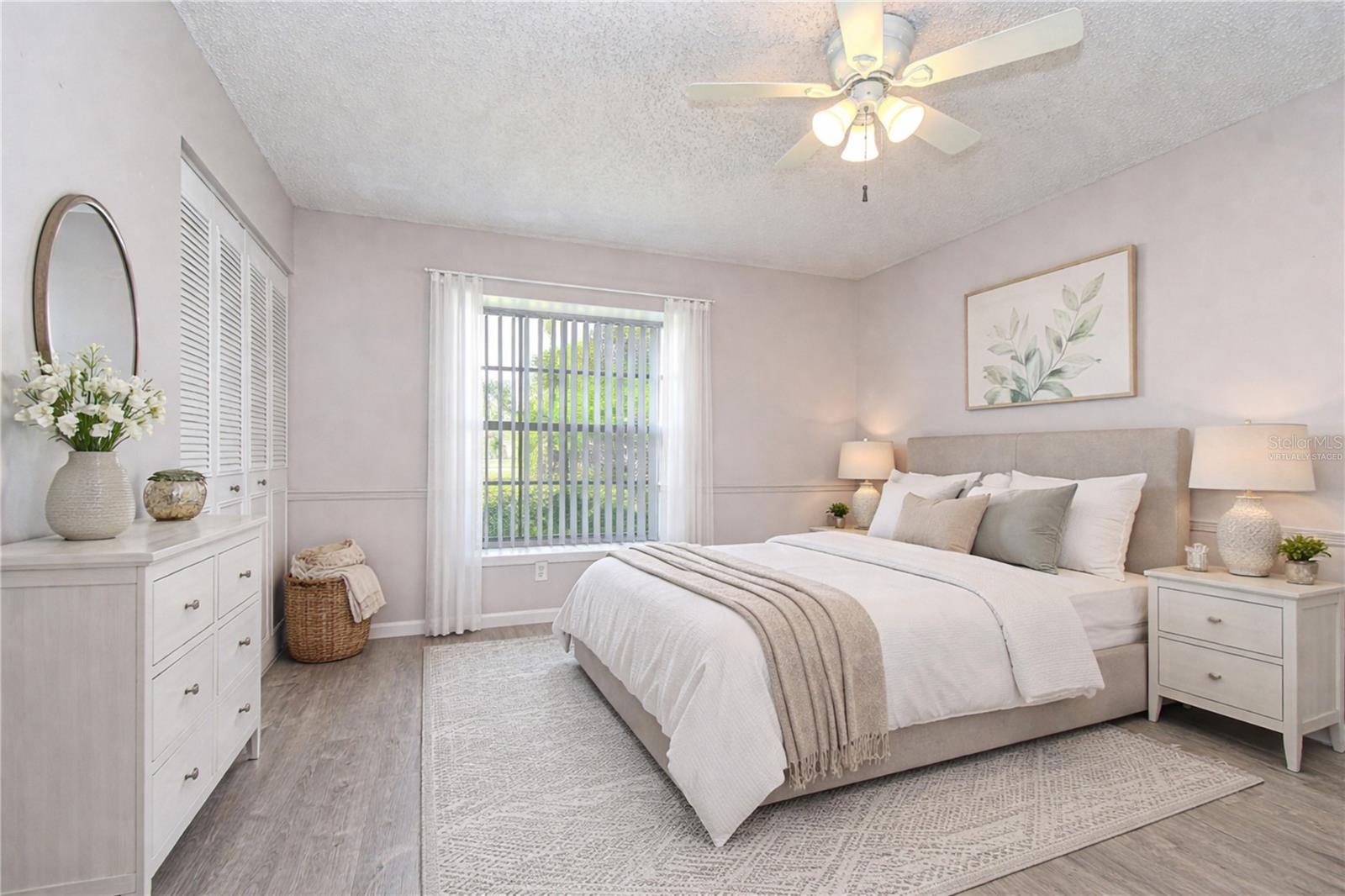 Image 25 of 39 For 14902 Southfork Drive