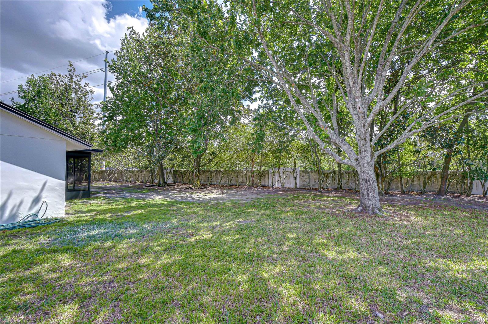 Image 35 of 39 For 14902 Southfork Drive