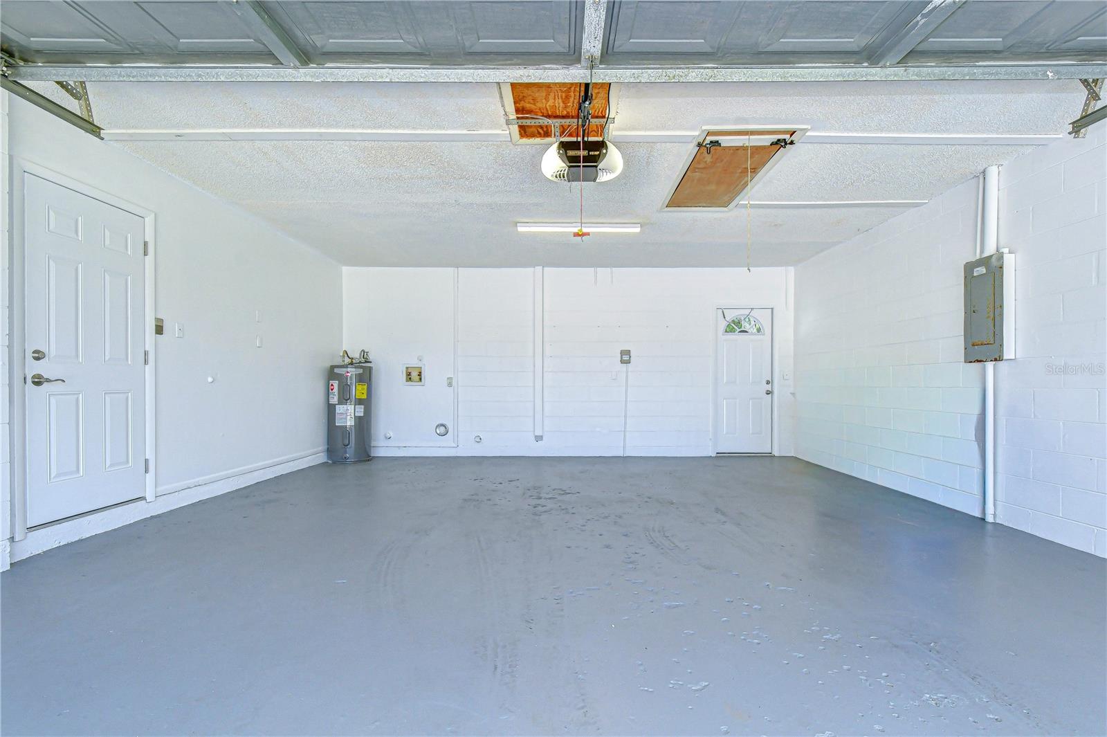 Image 37 of 39 For 14902 Southfork Drive