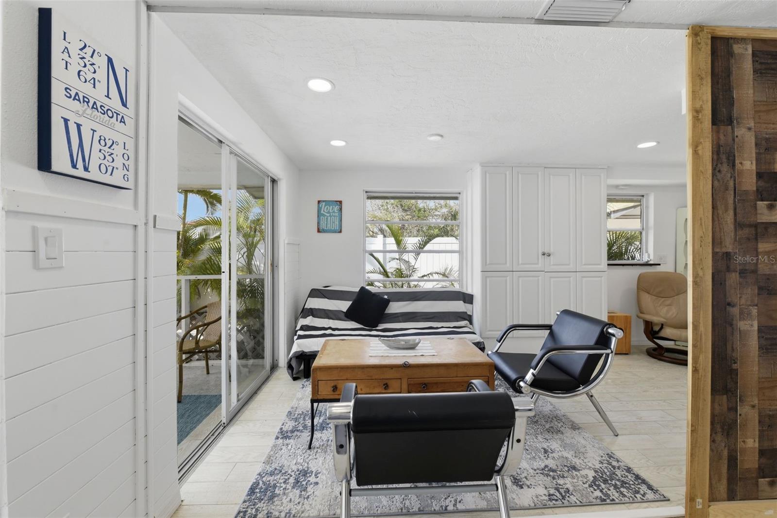 Image 10 of 29 For 8456 Midnight Pass Road