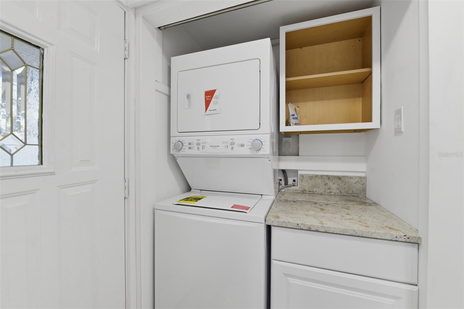 Image 21 of 29 For 8456 Midnight Pass Road