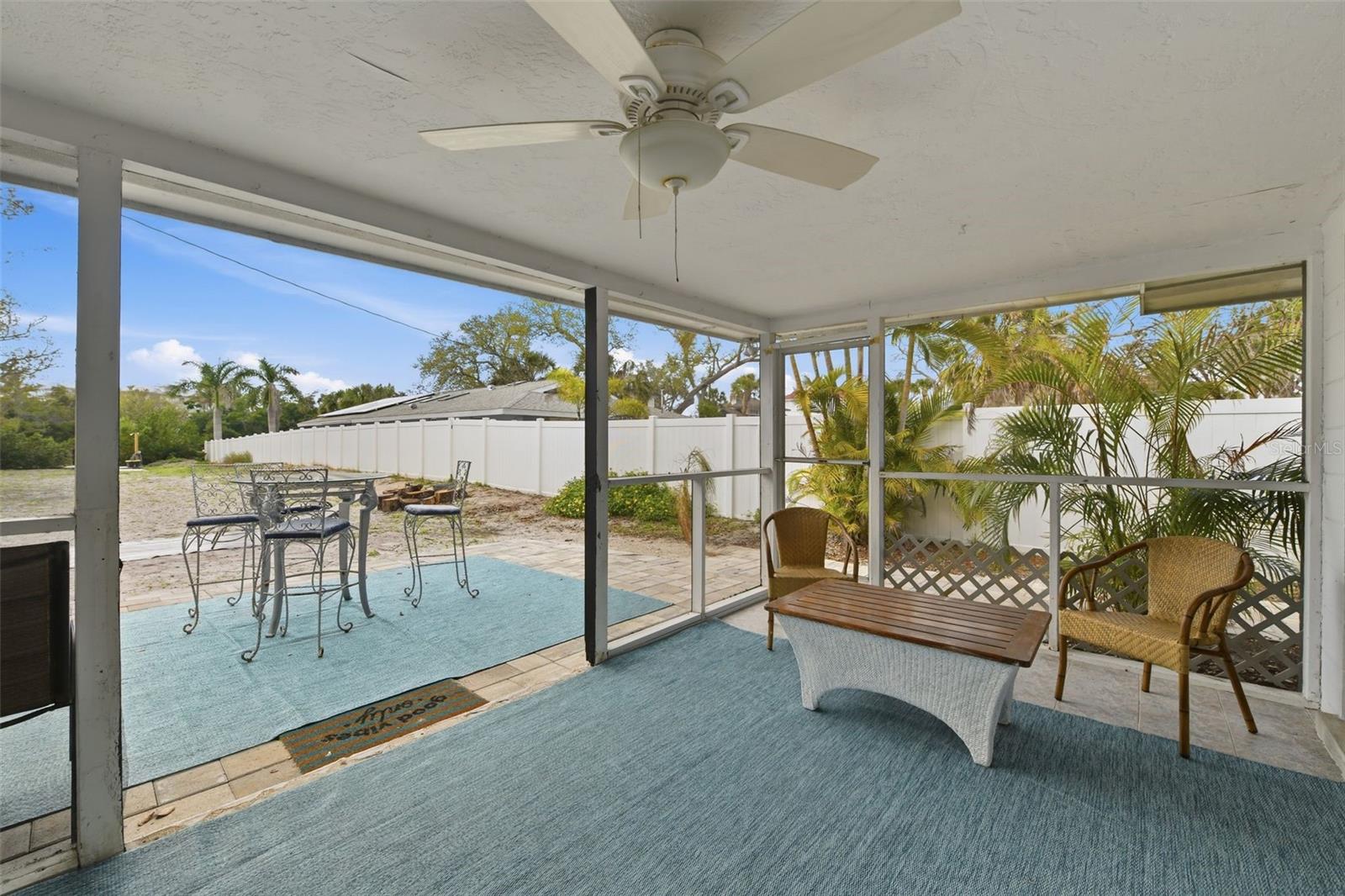 Image 22 of 29 For 8456 Midnight Pass Road