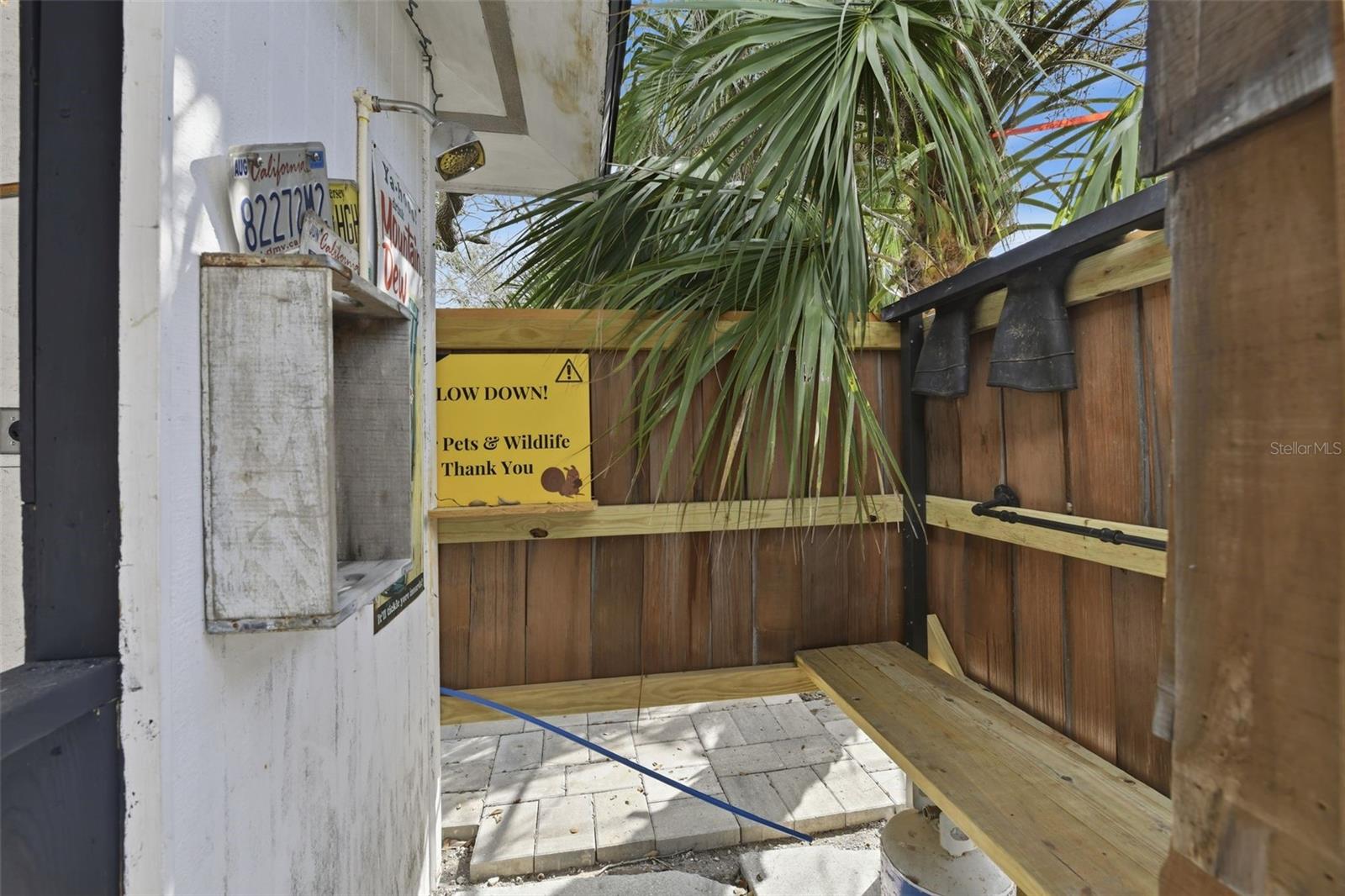 Image 27 of 29 For 8456 Midnight Pass Road