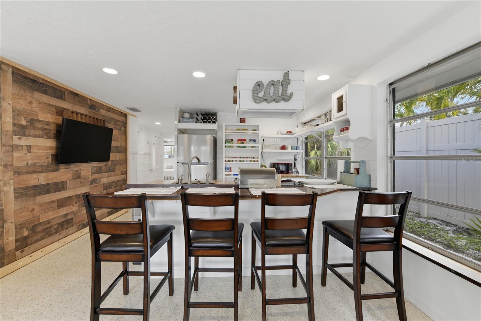 Image 3 of 29 For 8456 Midnight Pass Road