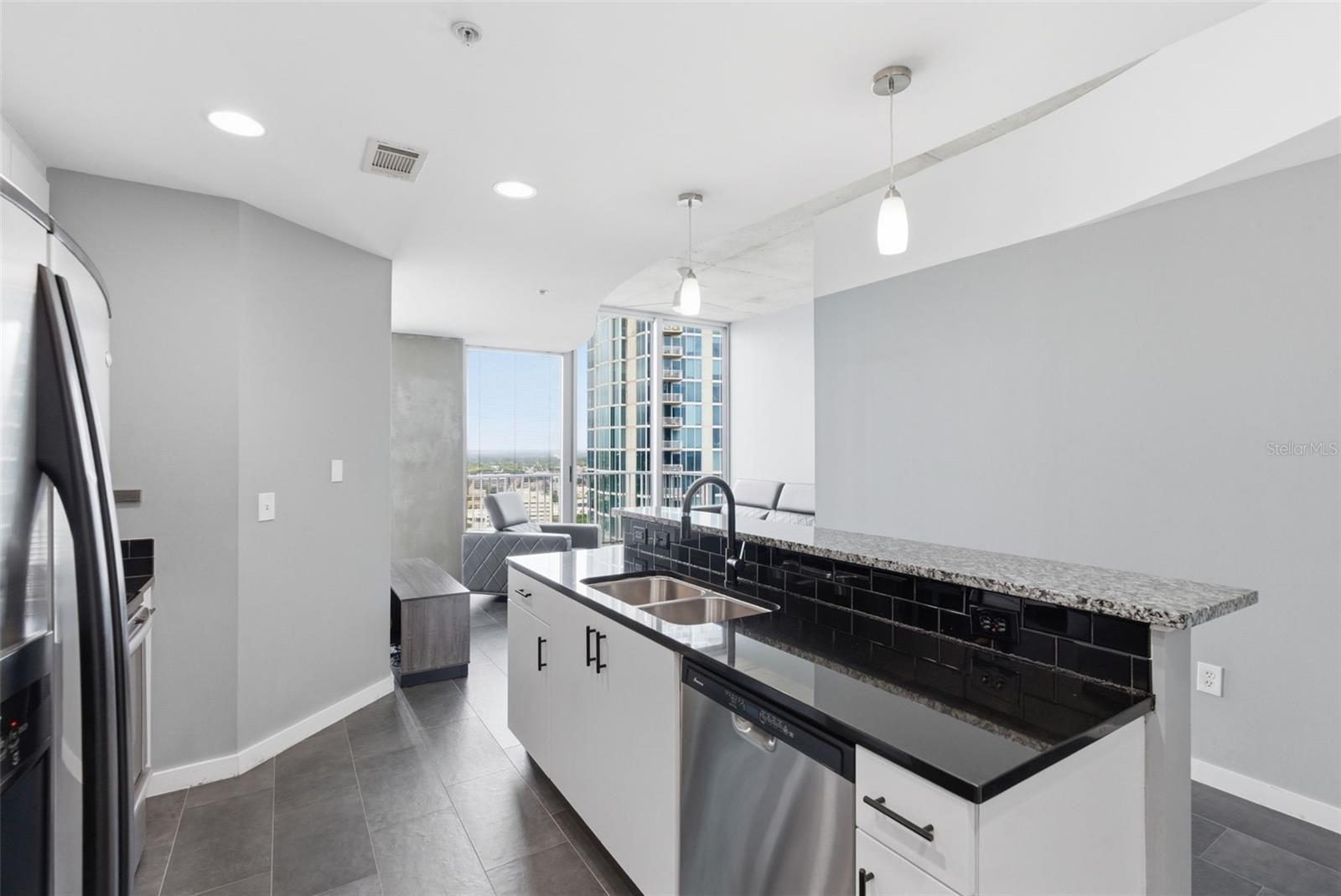 Image 11 of 36 For 777 Ashley Drive 2513