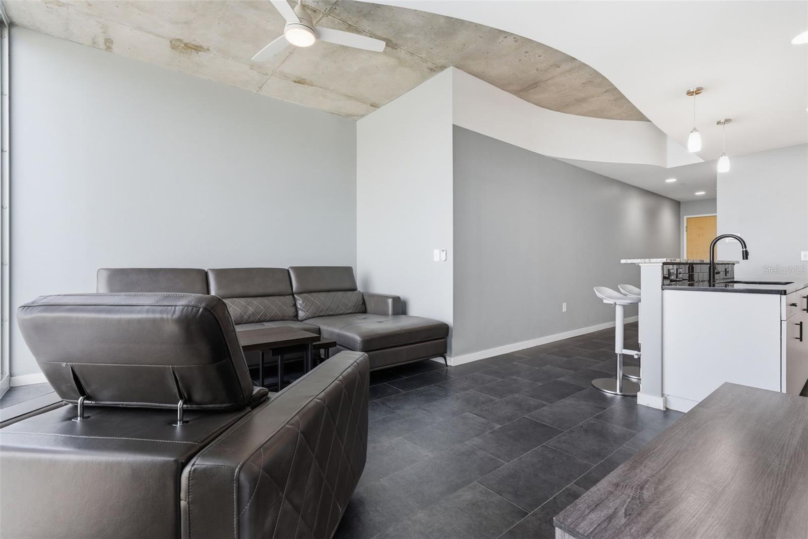 Image 19 of 36 For 777 Ashley Drive 2513