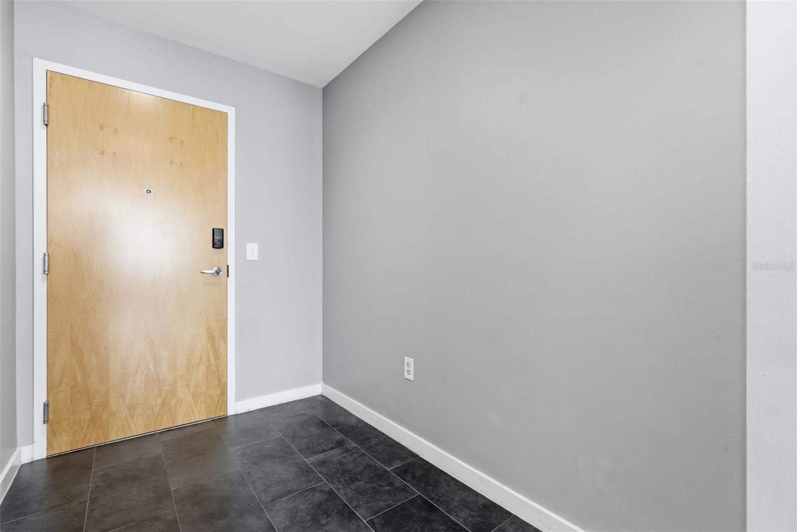 Image 6 of 36 For 777 Ashley Drive 2513