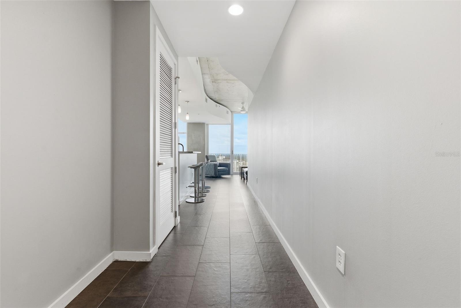 Image 7 of 36 For 777 Ashley Drive 2513