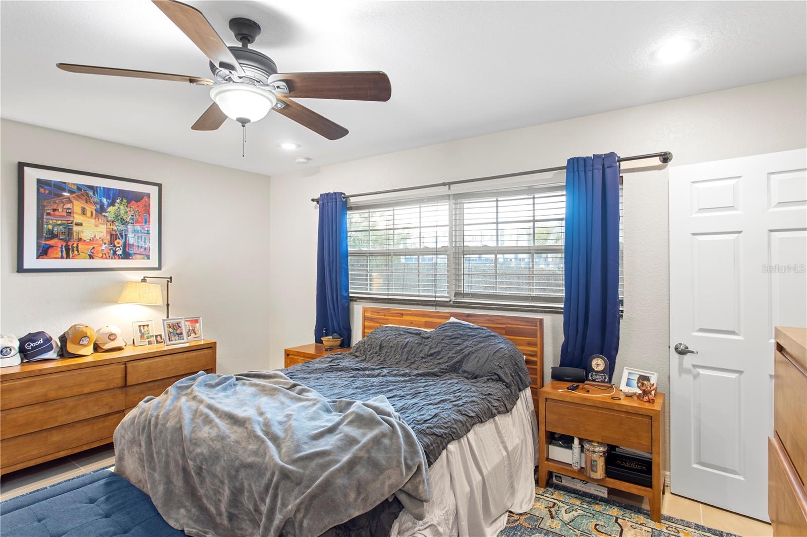 Image 13 of 22 For 4215 Bay Vista Avenue