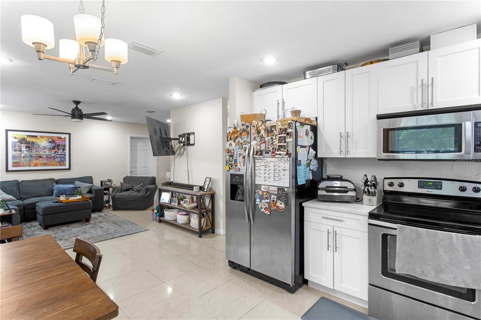 Image 5 of 22 For 4215 Bay Vista Avenue