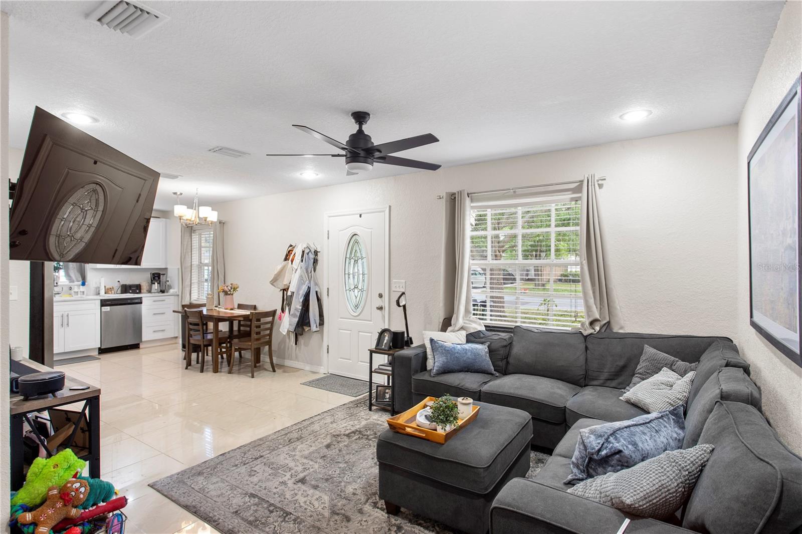 Image 8 of 22 For 4215 Bay Vista Avenue