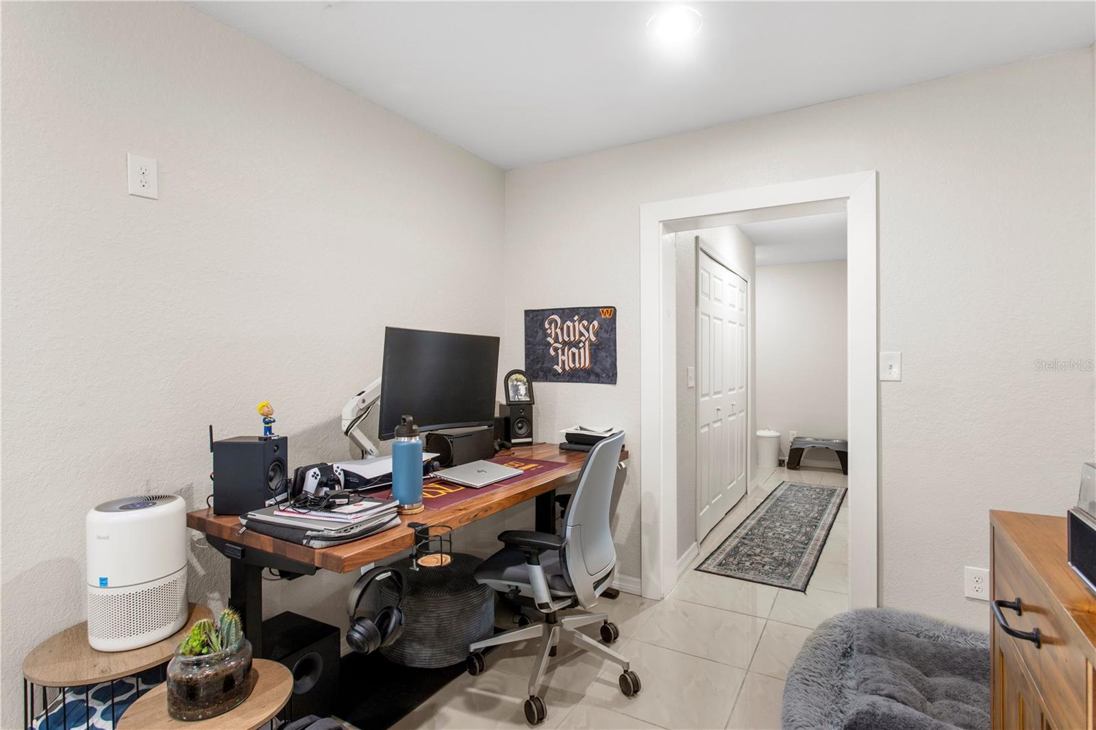 Image 9 of 22 For 4215 Bay Vista Avenue