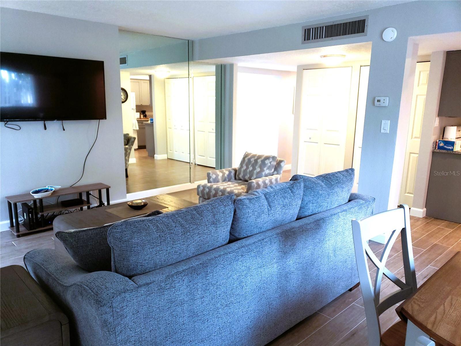 Image 12 of 27 For 1301 Gulf Boulevard 101