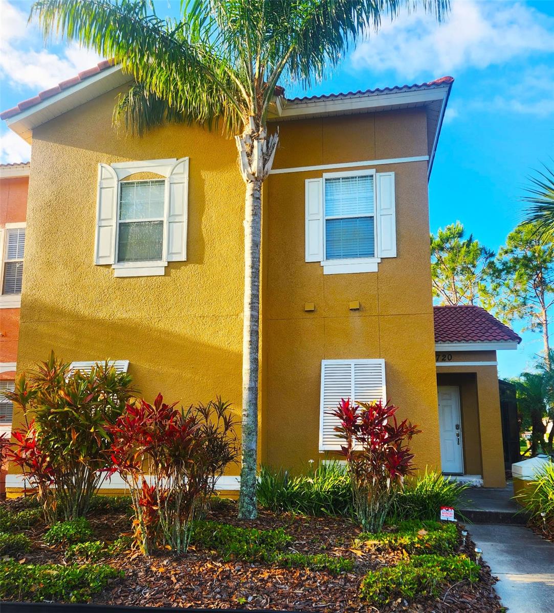 Image 2 of 5 For 4720 Vero Beach Place