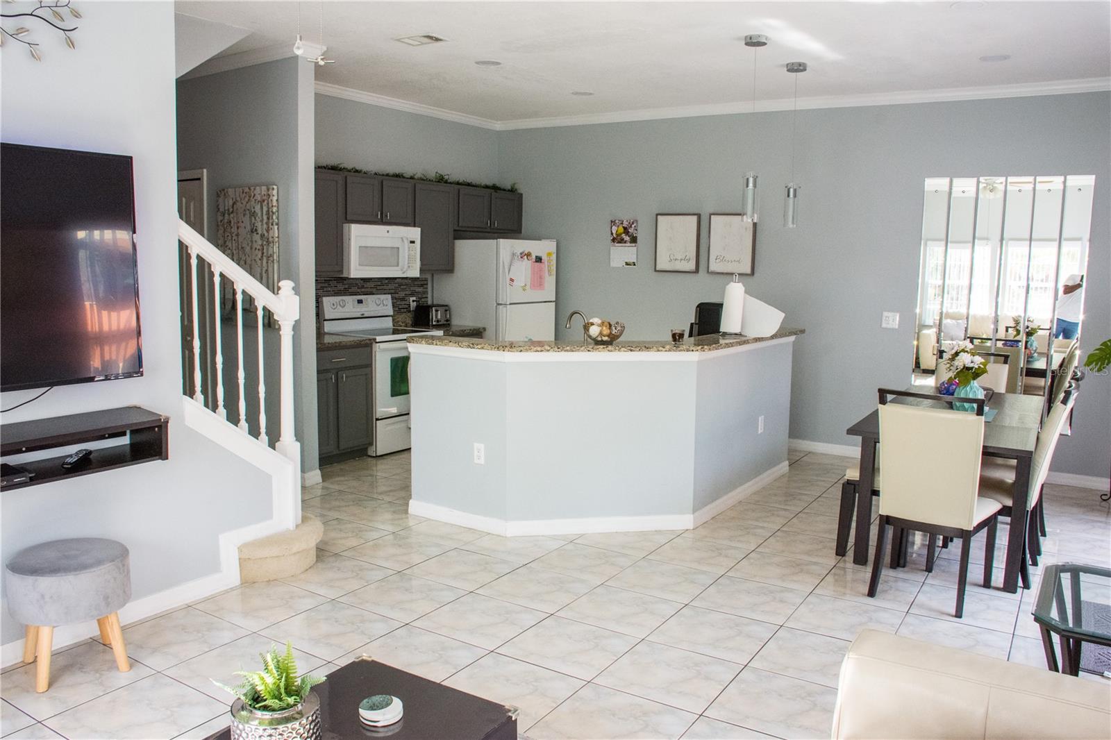 Image 3 of 5 For 4720 Vero Beach Place