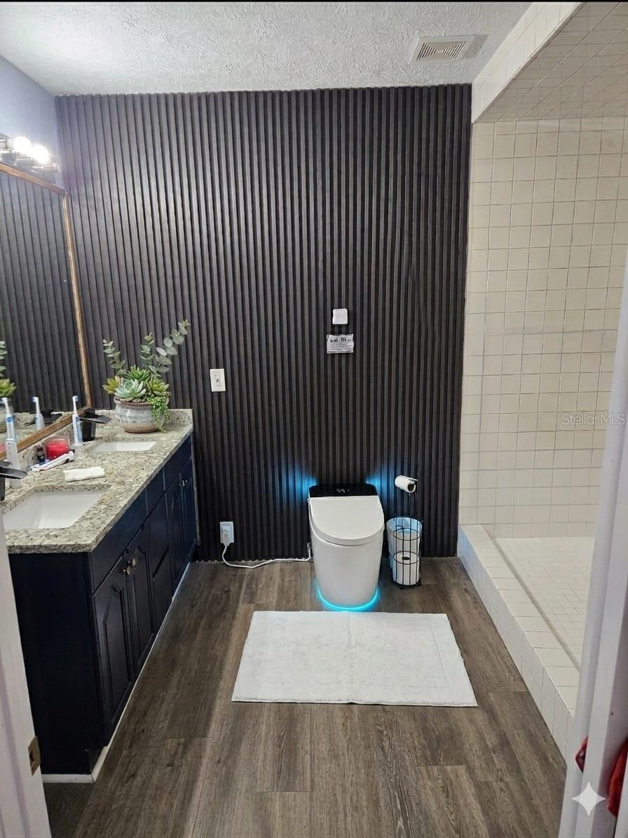 Image 5 of 9 For 7714 Deleuil Avenue