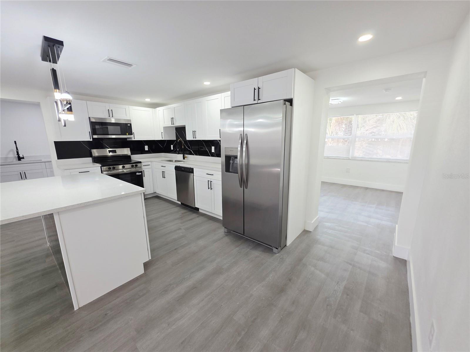 Image 18 of 44 For 3429 Devonshire Drive