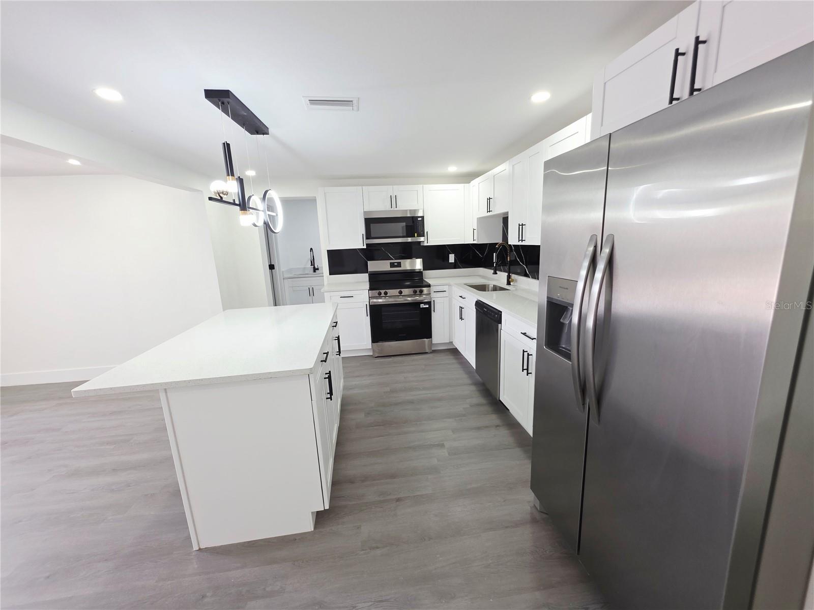 Image 24 of 44 For 3429 Devonshire Drive