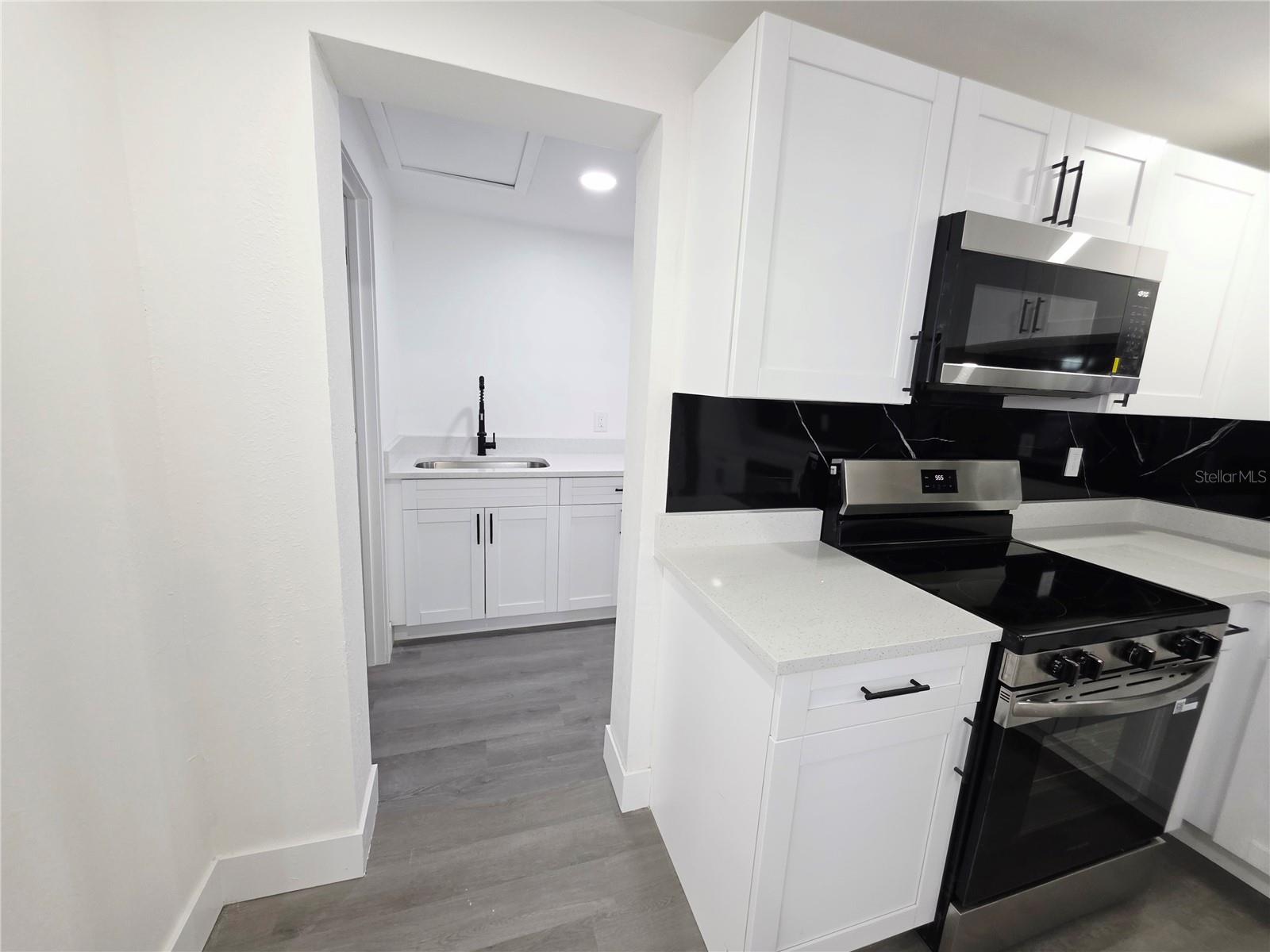 Image 26 of 44 For 3429 Devonshire Drive