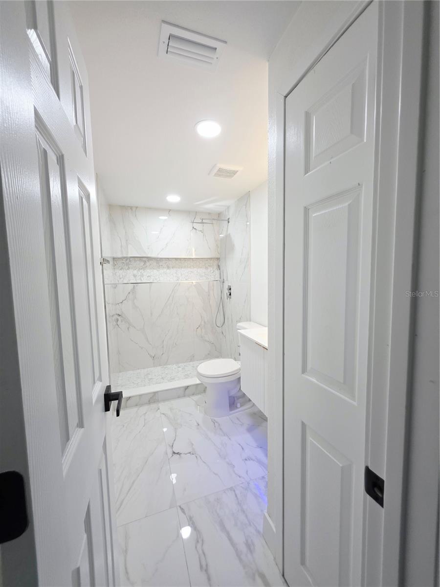 Image 33 of 44 For 3429 Devonshire Drive