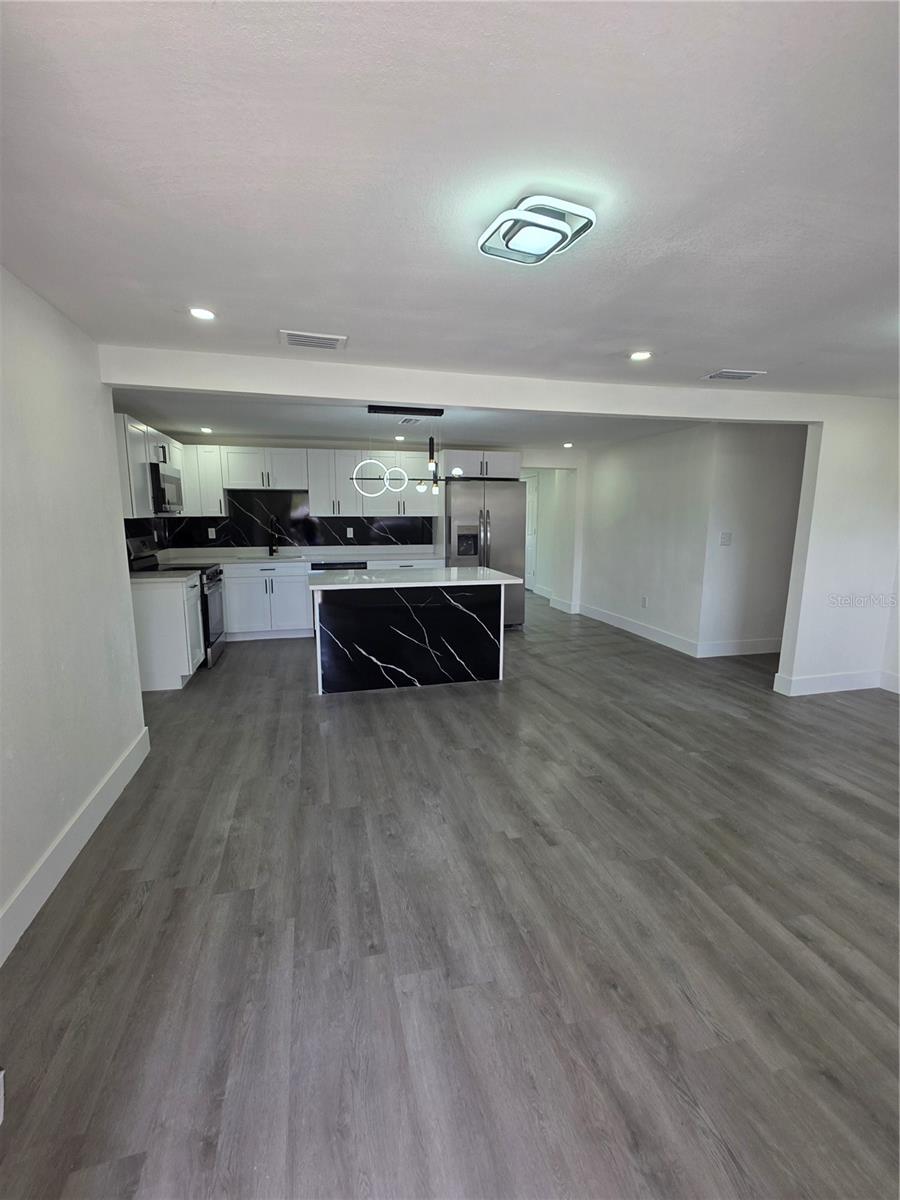 Image 4 of 44 For 3429 Devonshire Drive