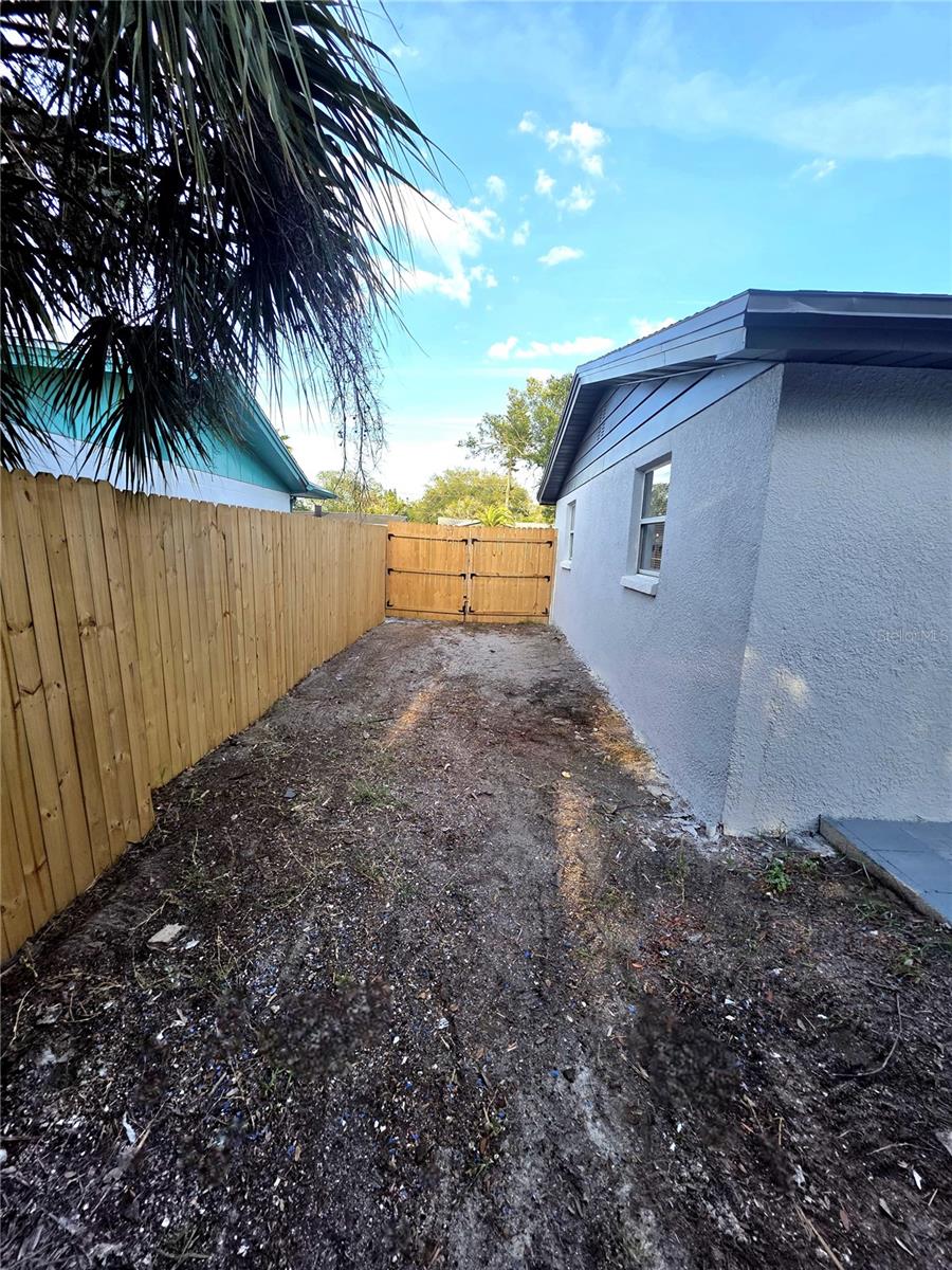 Image 41 of 44 For 3429 Devonshire Drive