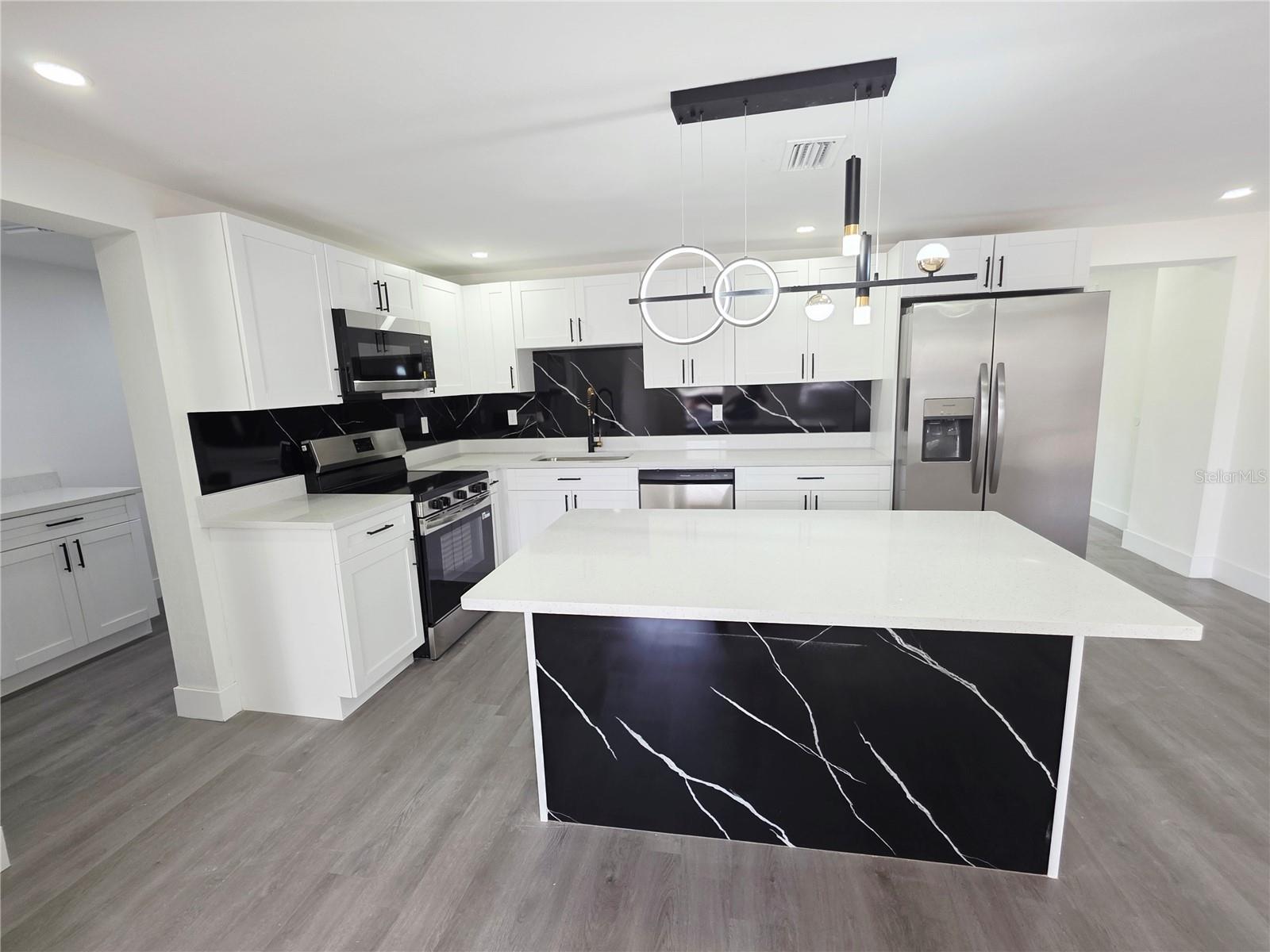 Image 7 of 44 For 3429 Devonshire Drive