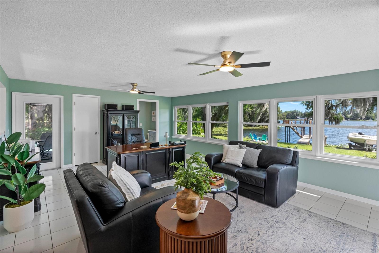 Image 23 of 67 For 10209 Lake Grove Drive