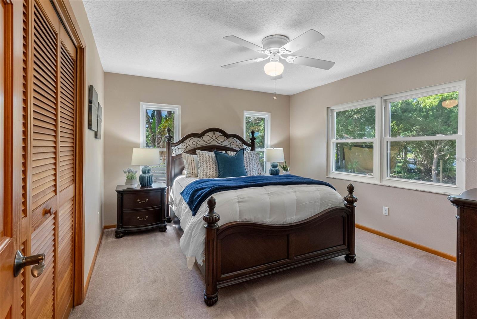 Image 27 of 67 For 10209 Lake Grove Drive