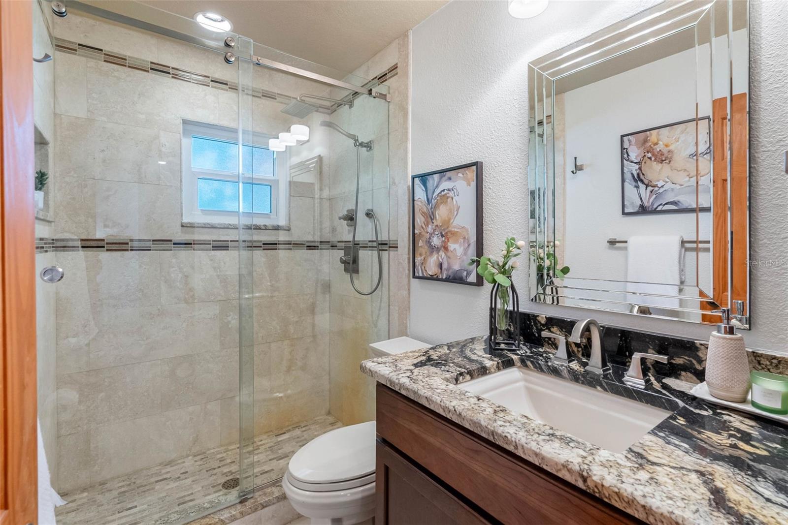 Image 28 of 67 For 10209 Lake Grove Drive