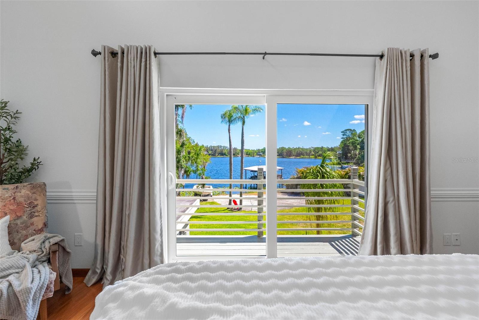 Image 33 of 67 For 10209 Lake Grove Drive