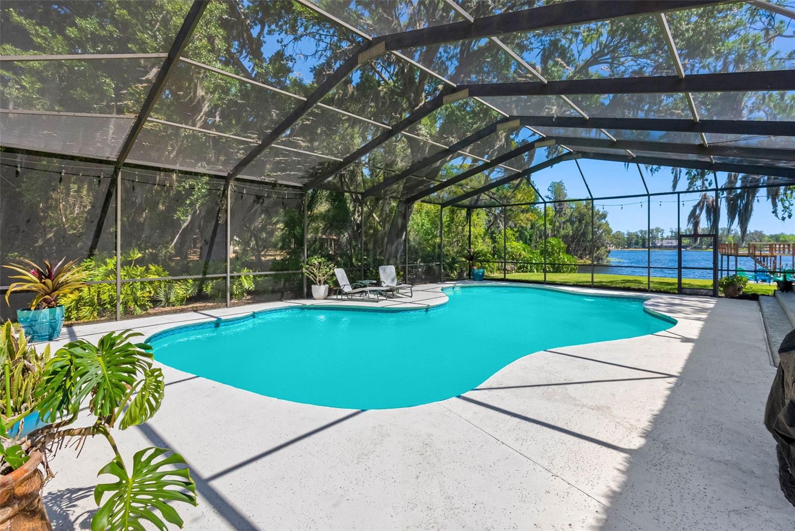 Image 49 of 67 For 10209 Lake Grove Drive