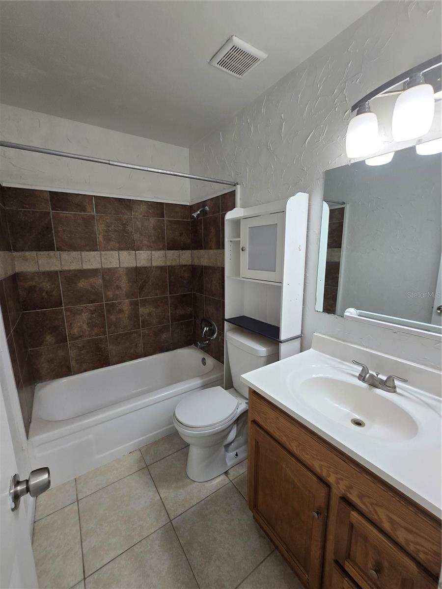 Image 14 of 17 For 9231 Antrim Street