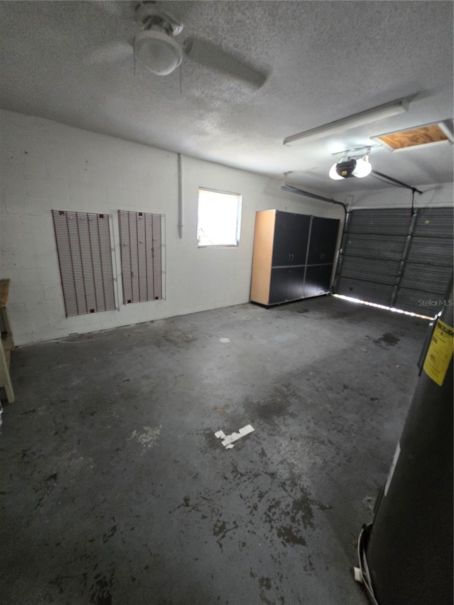 Image 16 of 17 For 9231 Antrim Street