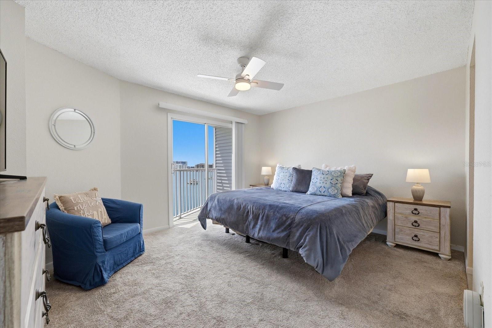 Image 14 of 32 For 610 Island Way 607