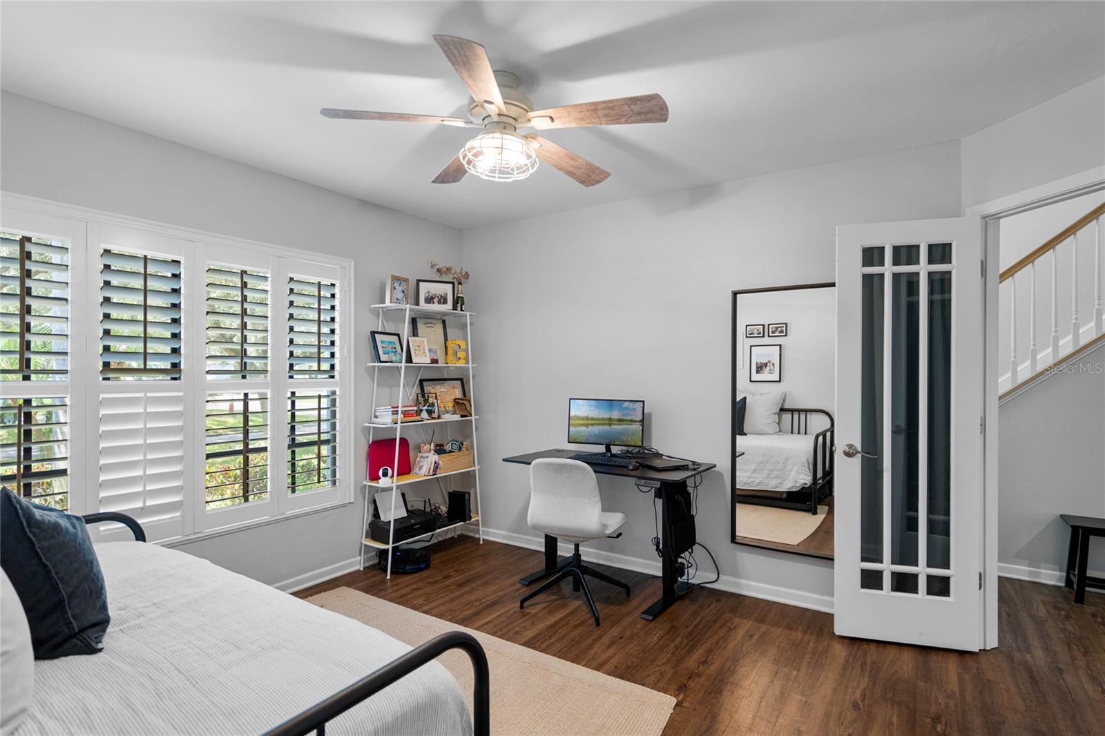 Image 13 of 45 For 1092 Sanabel Court Ne