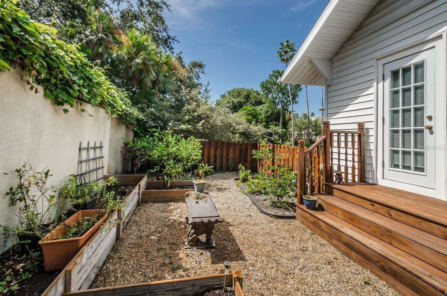 Image 22 of 27 For 305 15th Ave Street Ne