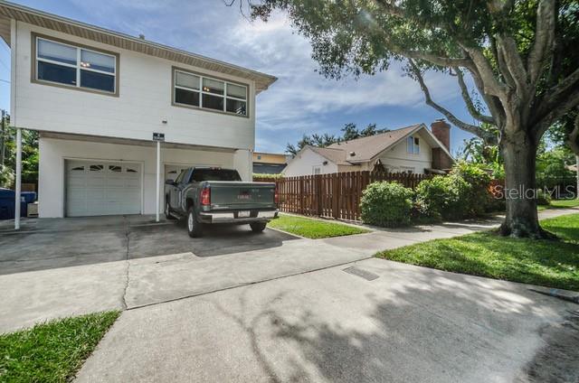 Image 23 of 27 For 305 15th Ave Street Ne