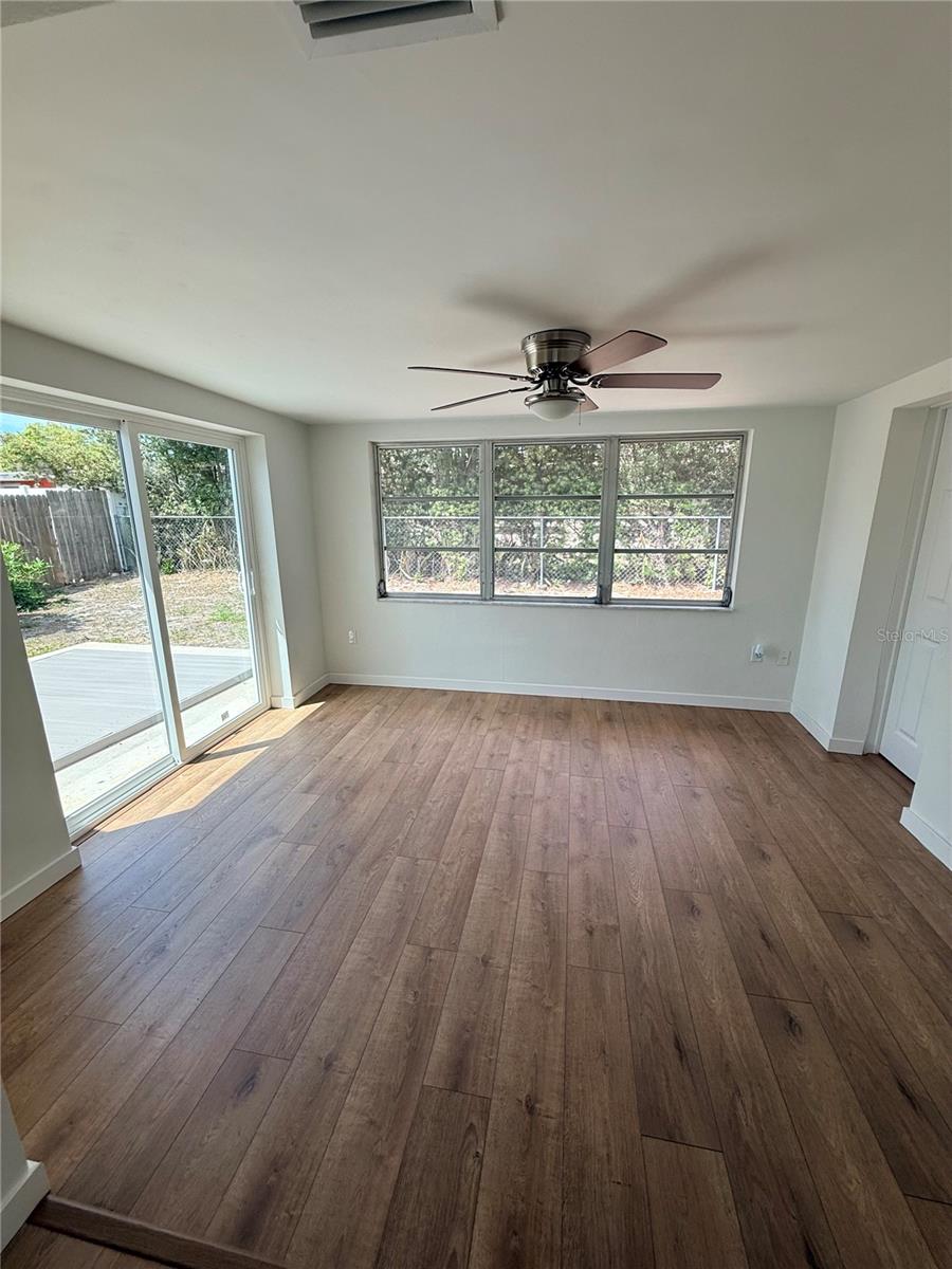 Image 11 of 21 For 5701 Canosa Drive