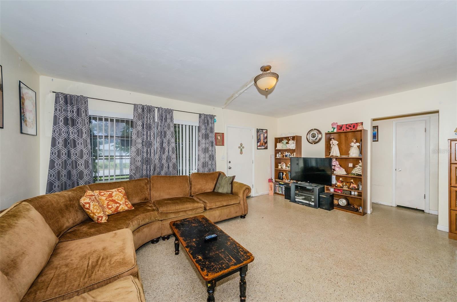 Image 16 of 25 For 1411 Kennywood Drive A & B