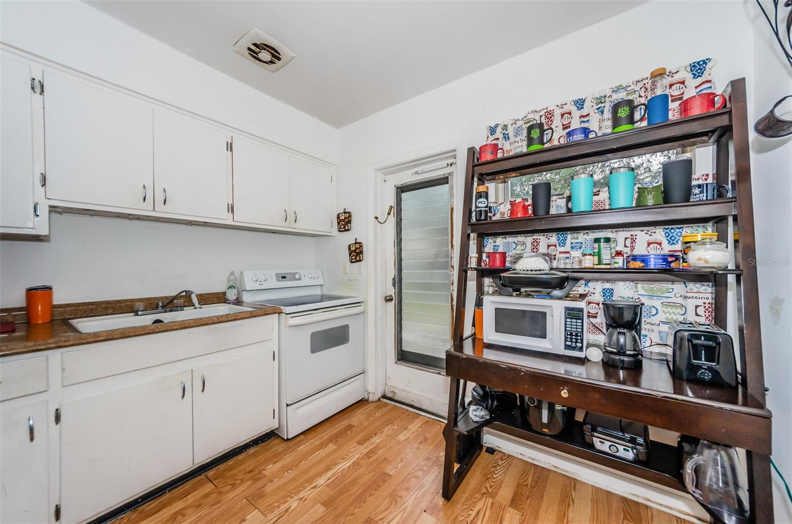 Image 5 of 25 For 1411 Kennywood Drive A & B