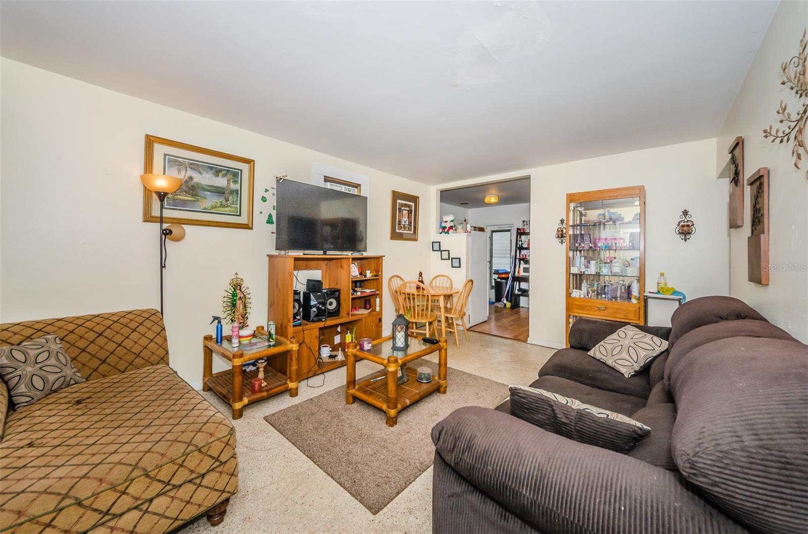 Image 8 of 25 For 1411 Kennywood Drive A & B