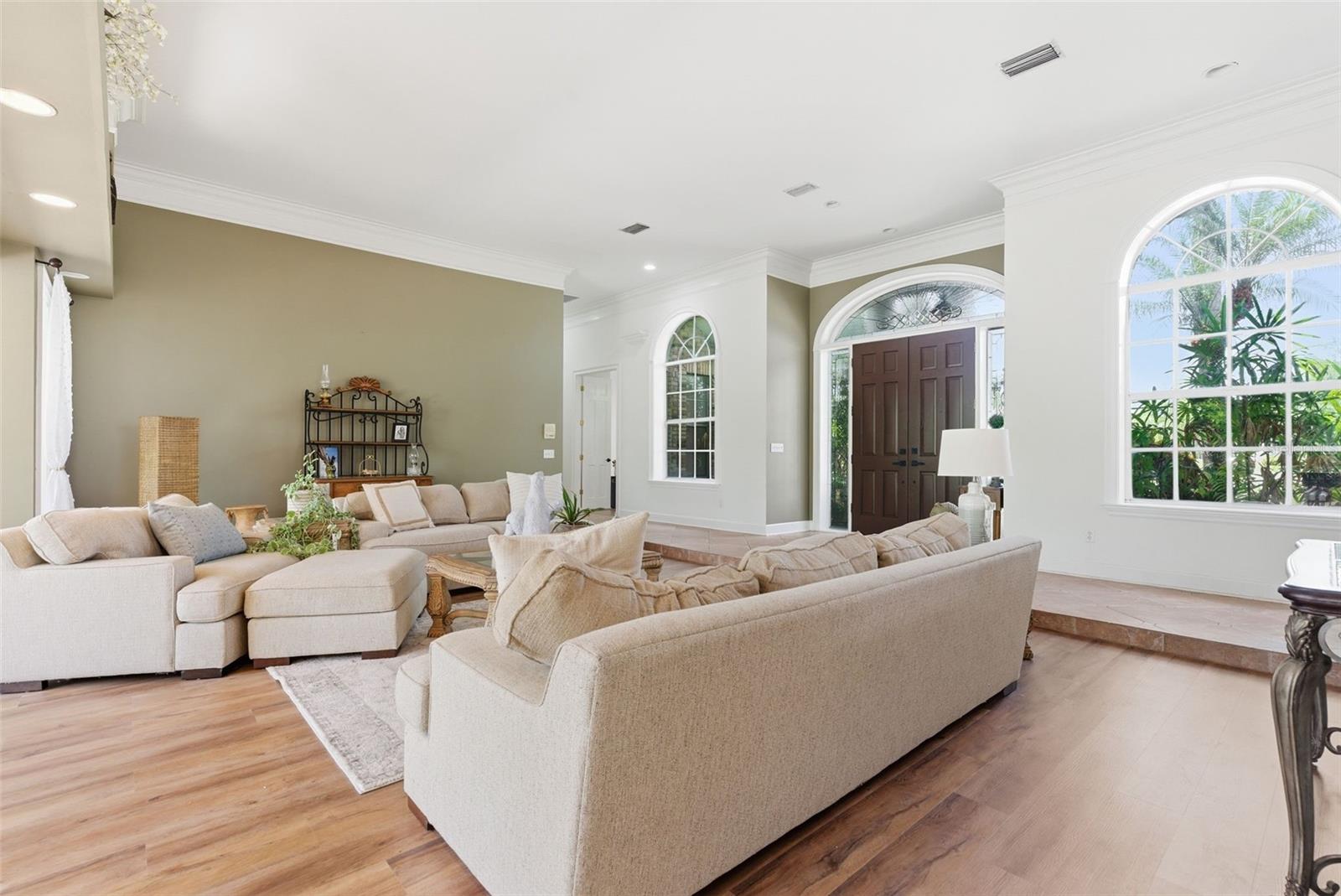 Image 14 of 83 For 18701 Pepper Pike