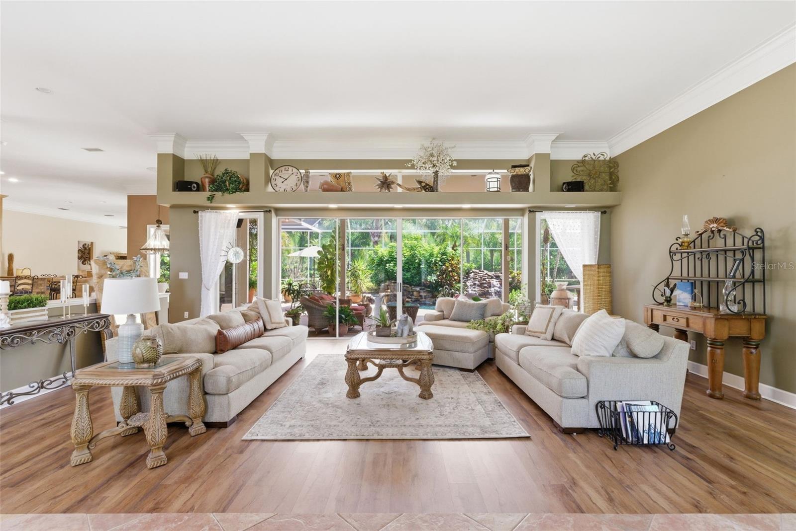 Image 16 of 83 For 18701 Pepper Pike