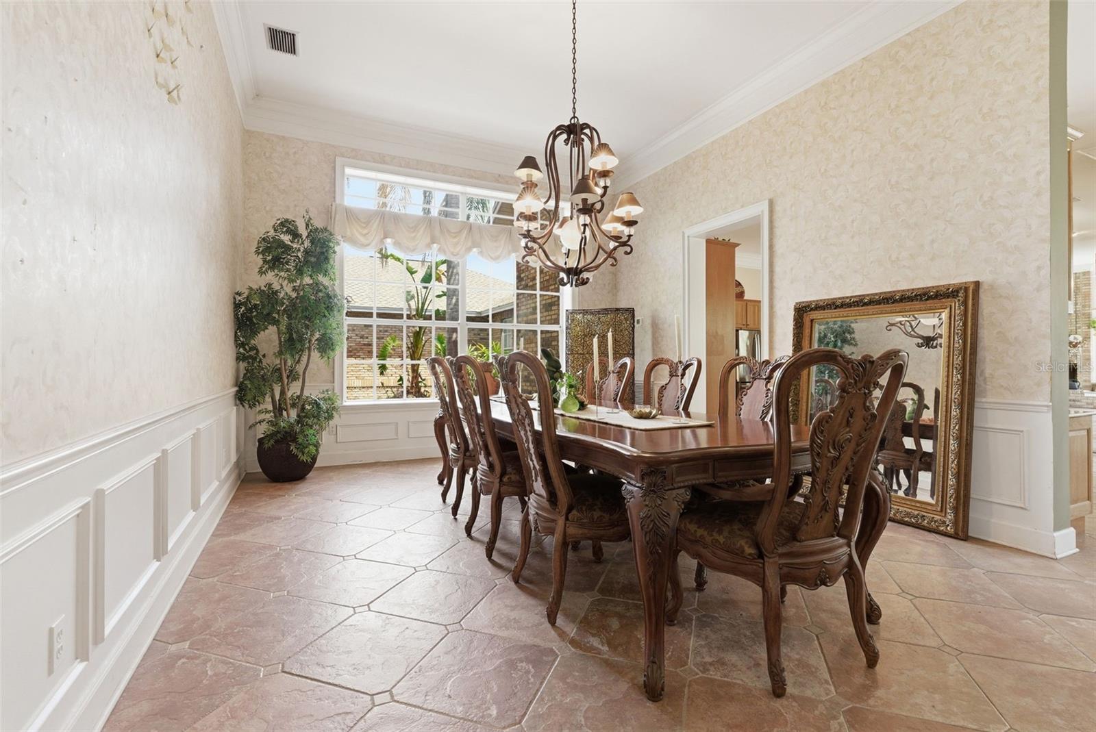 Image 20 of 83 For 18701 Pepper Pike