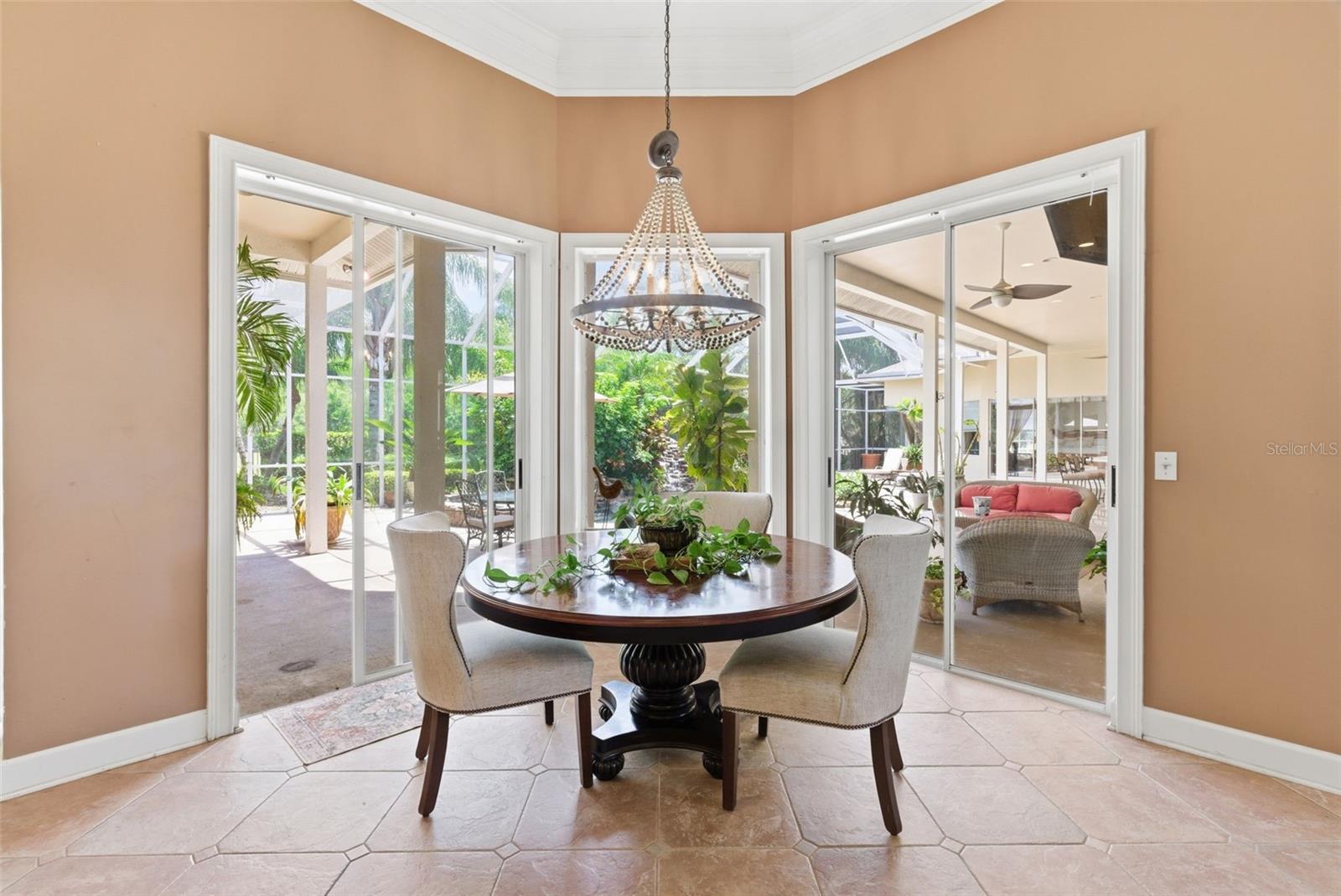 Image 22 of 83 For 18701 Pepper Pike